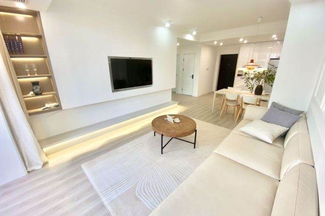 High-Floor 2BR Apartment near Global Harbor (L3/L4/L11/L14)