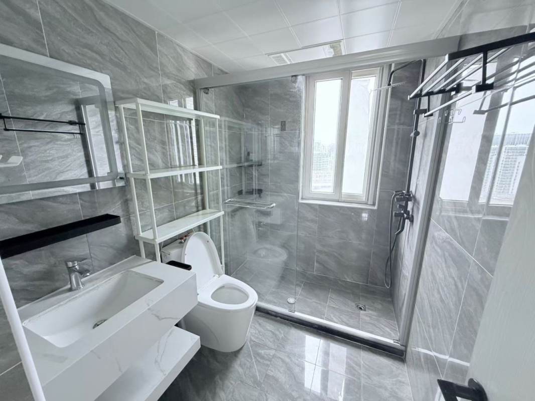 Housing image — Bathroom