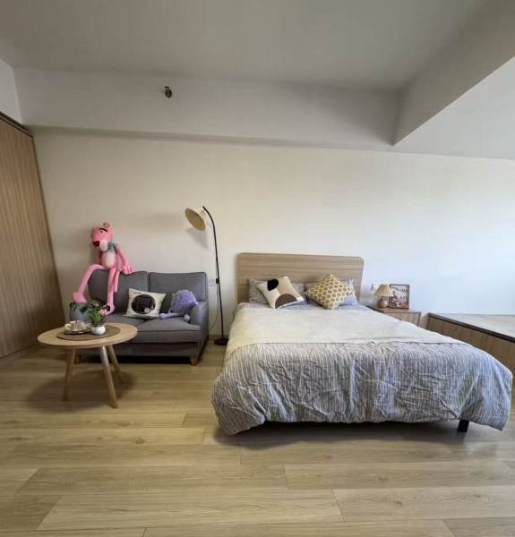 Housing image — Bedroom