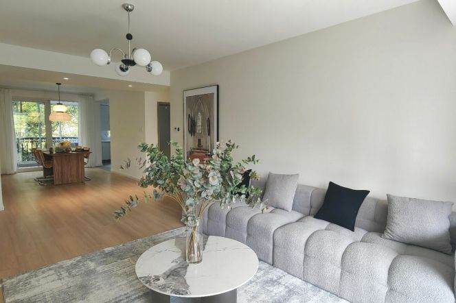 4BR Apartment in Jing'an