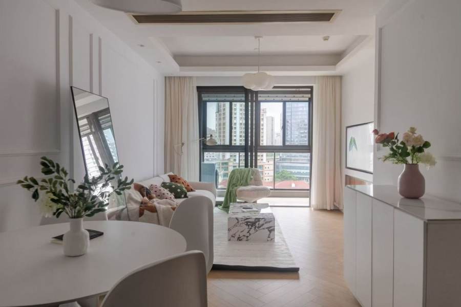 Housing image — Living Room