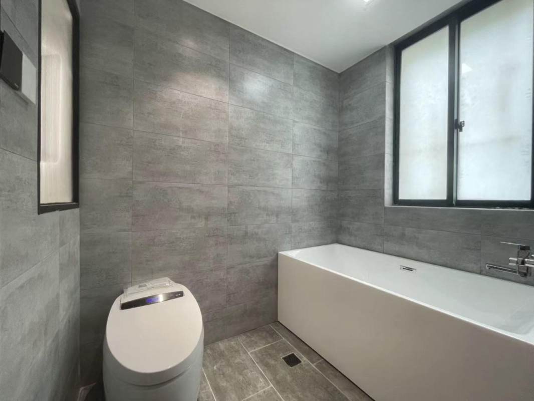 Housing image — Bathroom