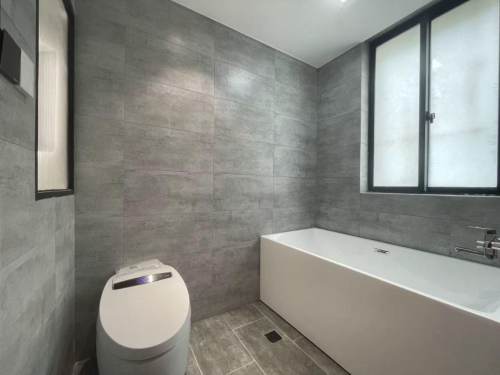 Housing image — Bathroom