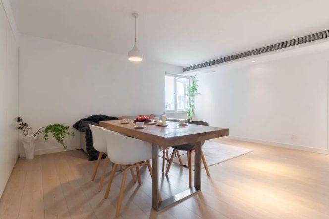 High-Floor 2BR Apartment near Xintiandi (L9/L10/L13)