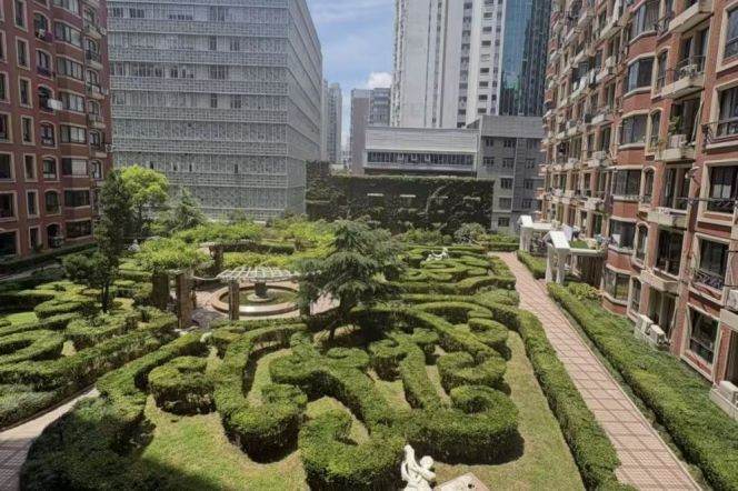 3BR Apartment in Old Xuhui (L9/L12)