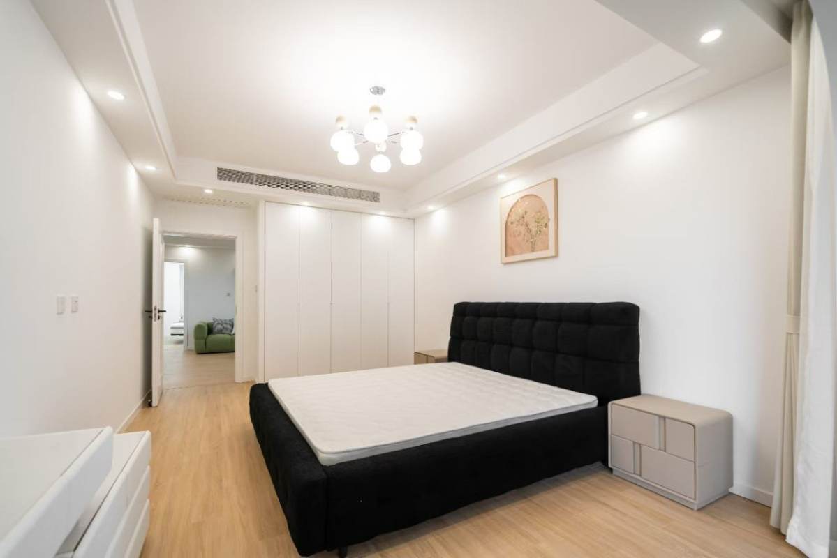 Housing image — Bedroom