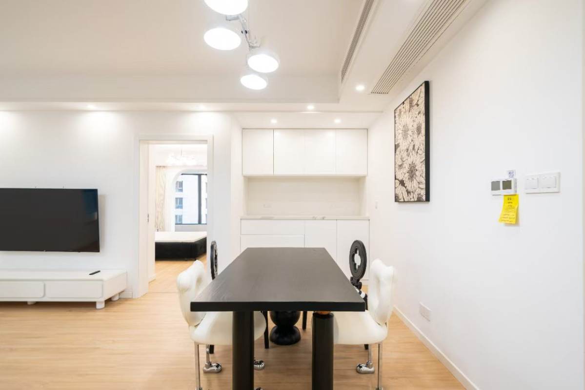 Housing image — Dining Area