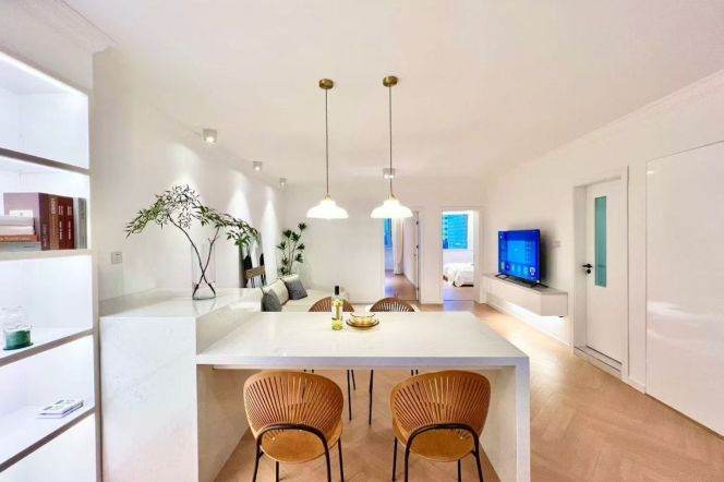 2BR Apartment near Zhongshan Park (L11/L13)