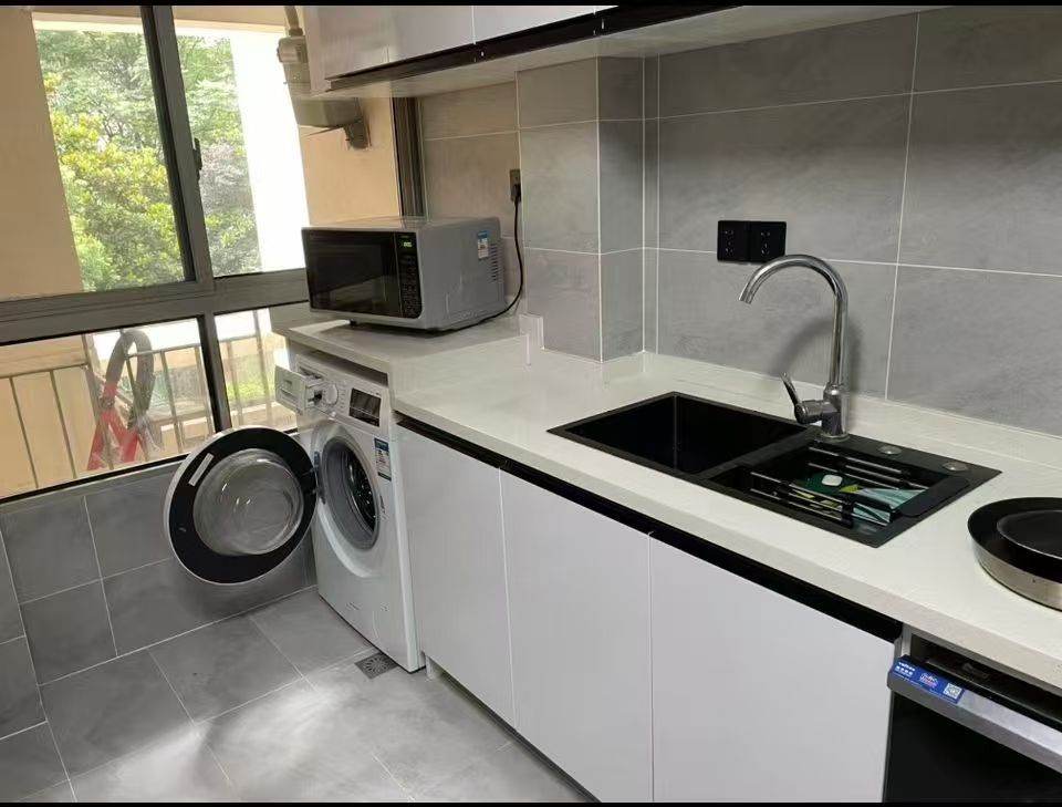 Housing image — Kitchen