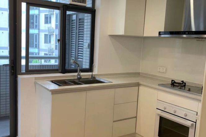 3BR Apartment in Old Xuhui (L1/L7)