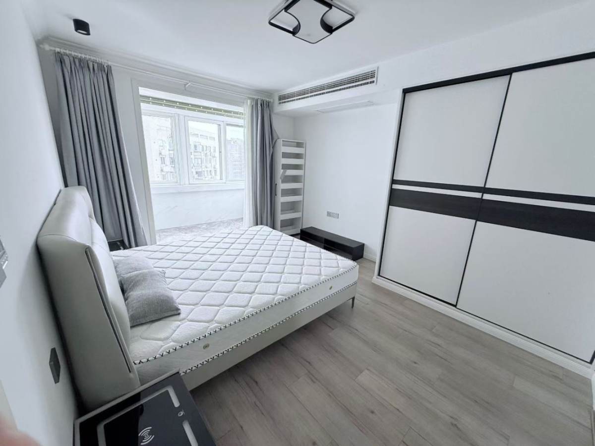 Housing image — Bedroom
