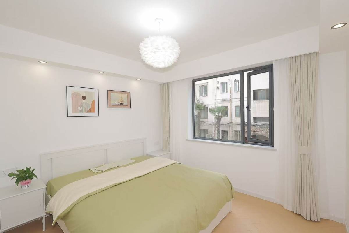 Housing image — Bedroom