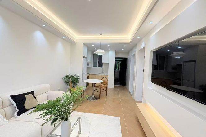 1BR Apartment near Jiangsu Rd Metro (L2/L11)