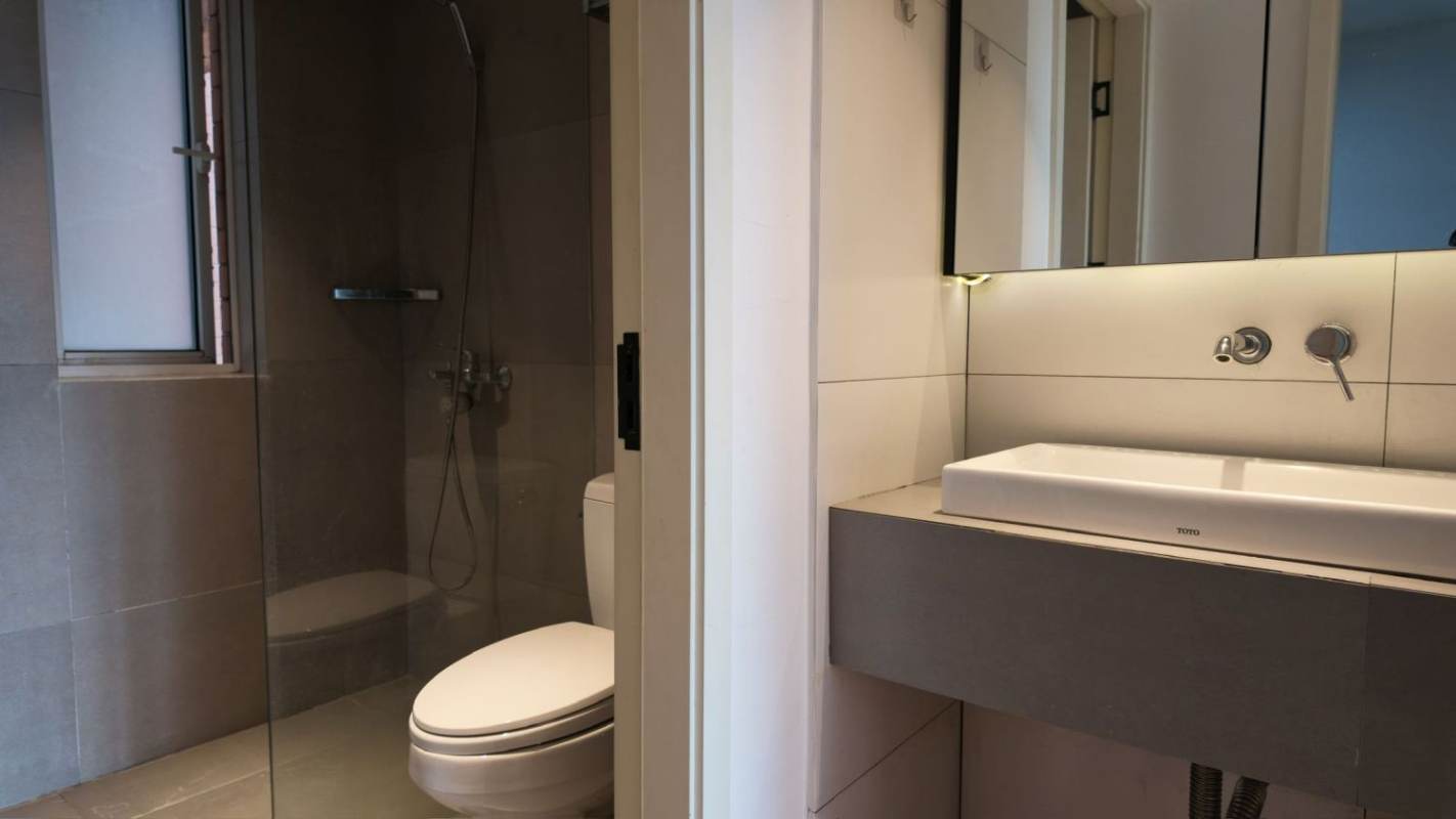 Housing image — Bathroom