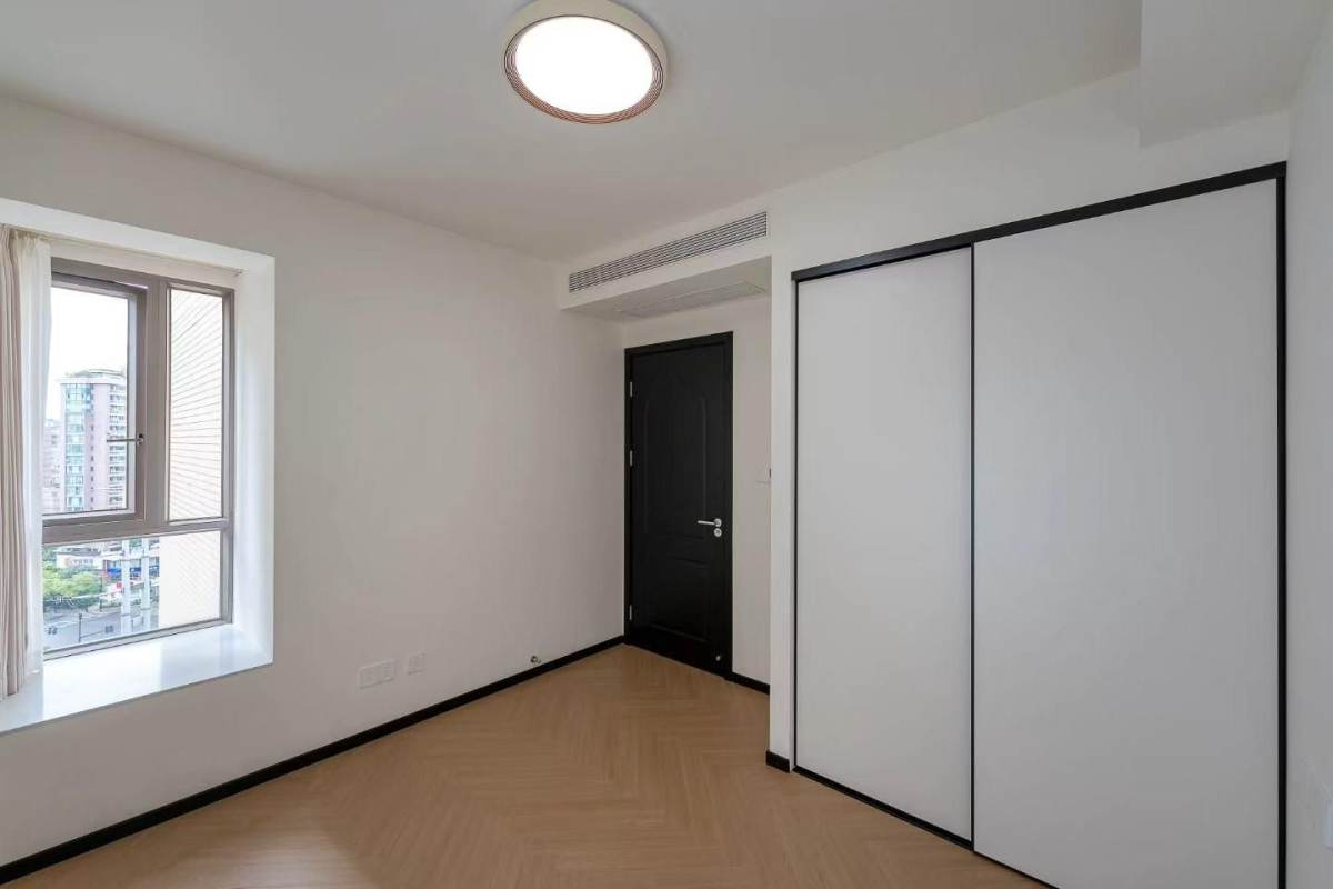 Housing image — Bedroom