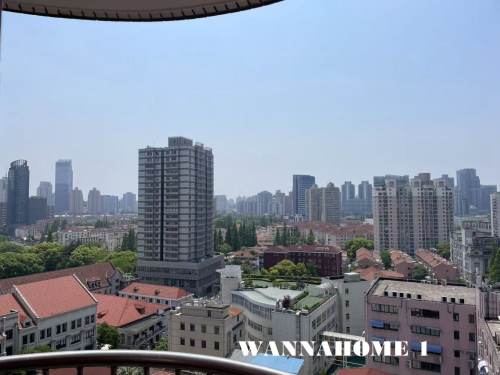 Housing image — Balcony