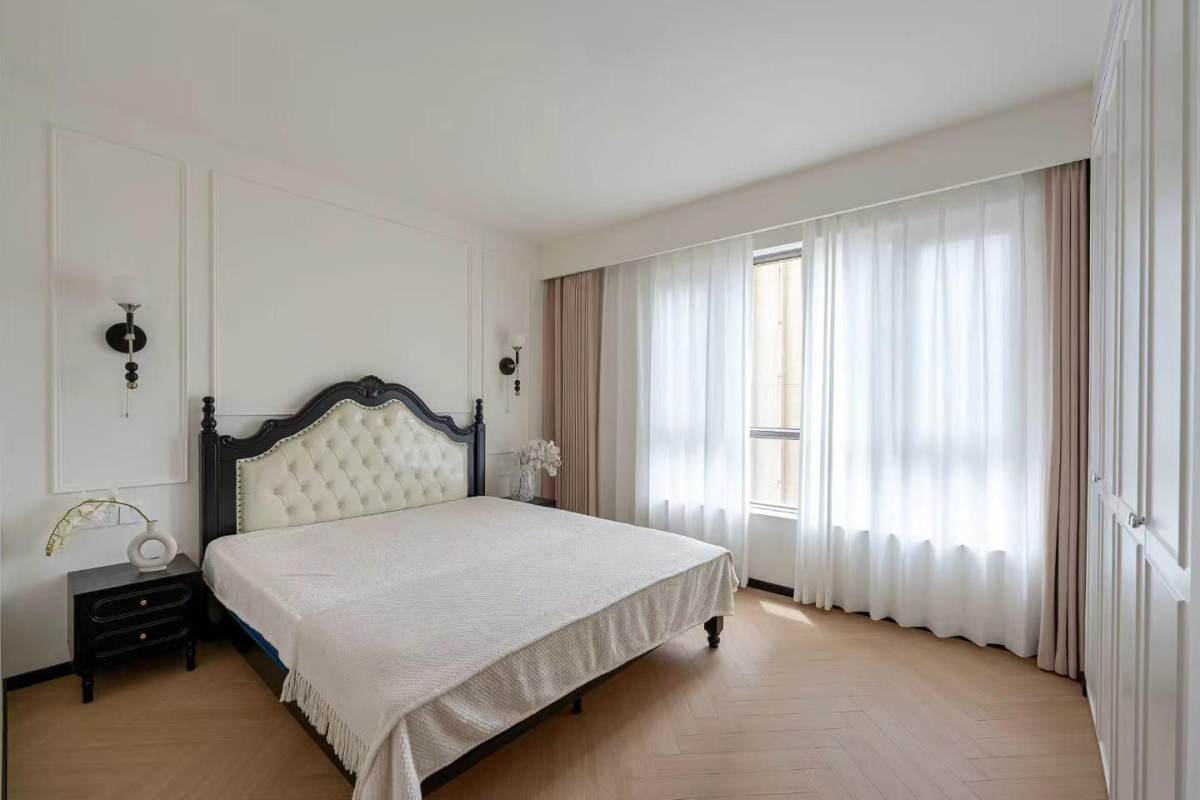 Housing image — Bedroom