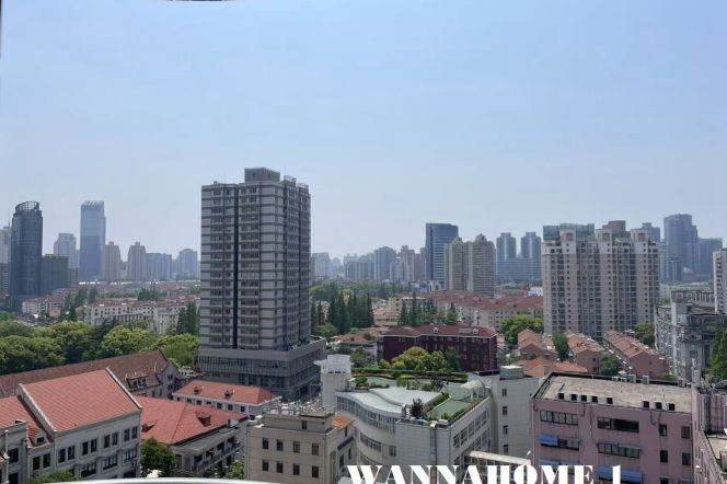 2BR Apartment near Jiangsu Rd Metro with Outstanding View (L2/L11)