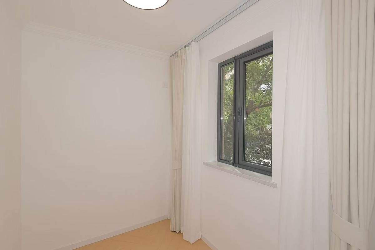 Housing image — Bedroom