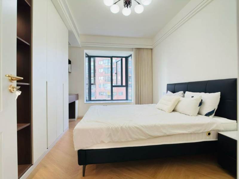 Housing image — Bedroom