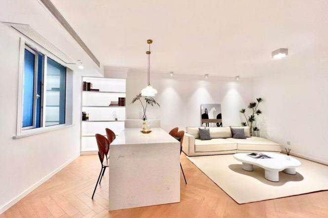 2BR Apartment near Zhongshan Park (L11/L13)