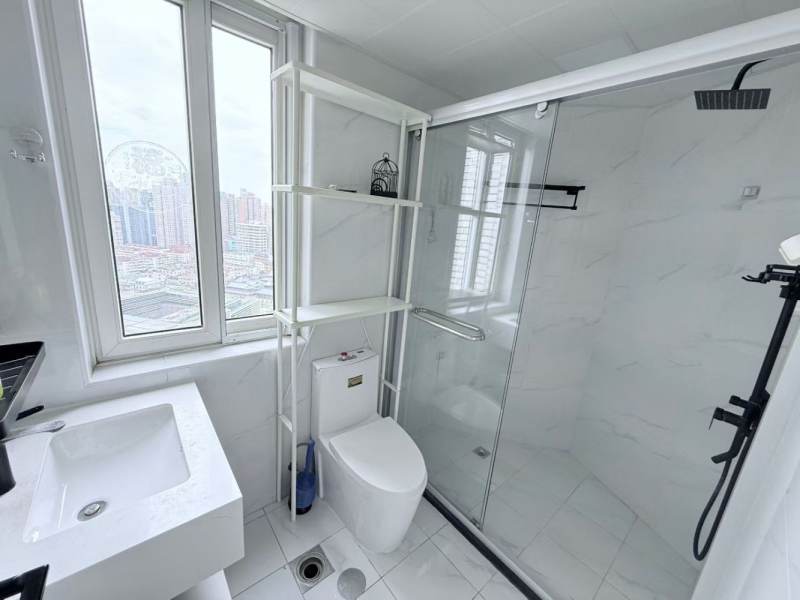 Housing image — Bathroom