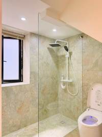 Housing image — Bathroom