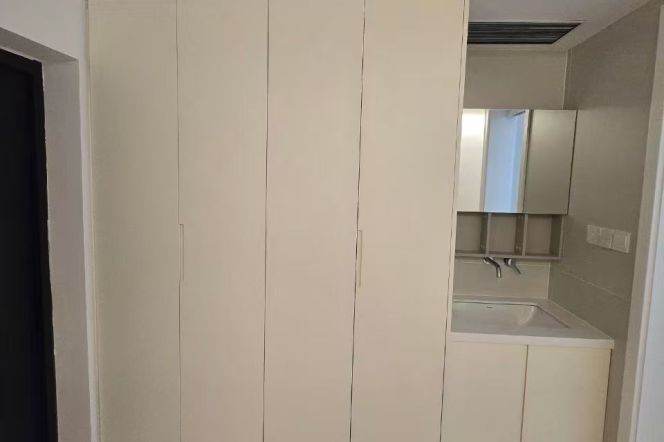 1BR Apartment in Jing'an