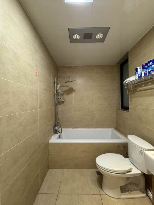 Housing image — Bathroom