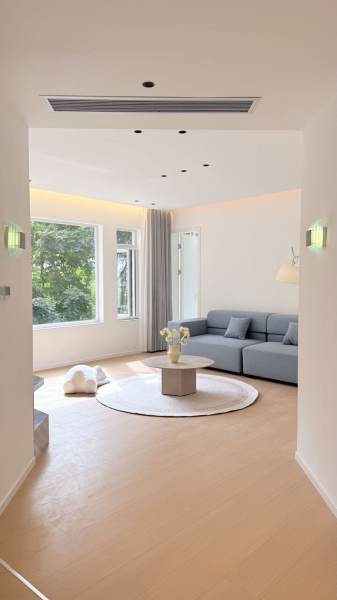 Housing image — Living Room
