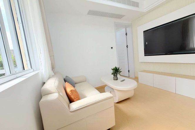 1BR Apartment in Gubei with Green View (L2/L15)