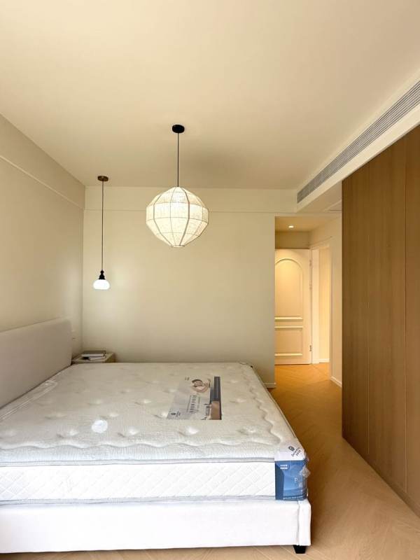 Housing image — Bedroom