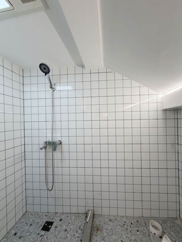 Housing image — Bathroom
