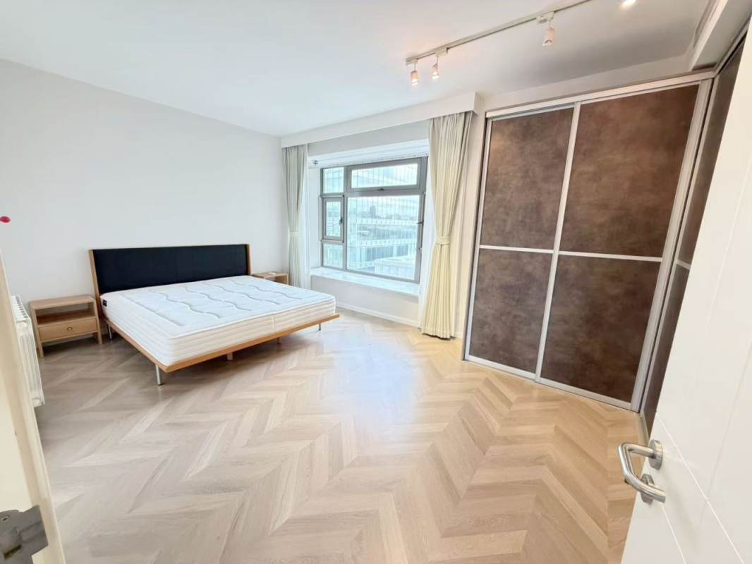Housing image — Bedroom