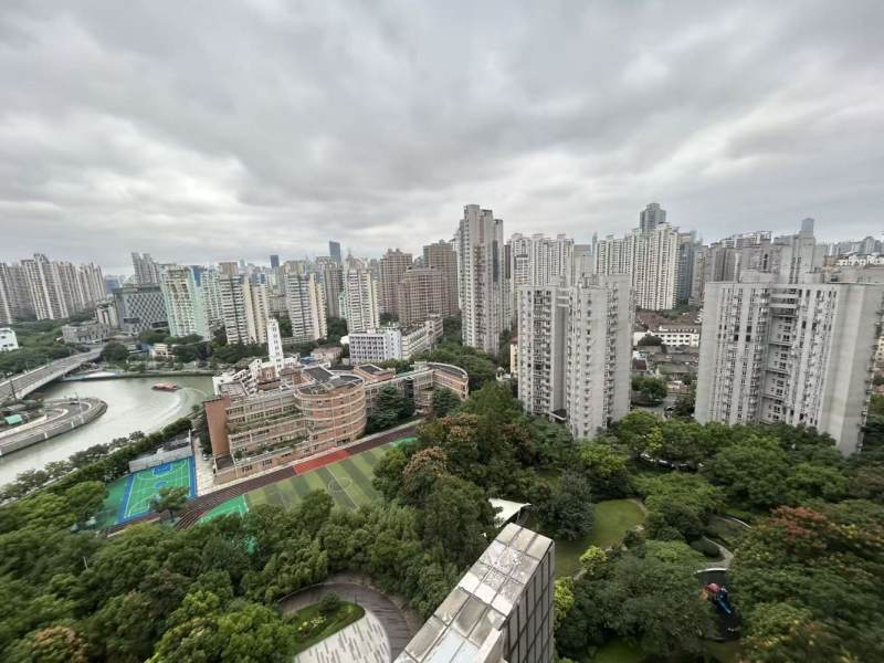 Housing image — Balcony