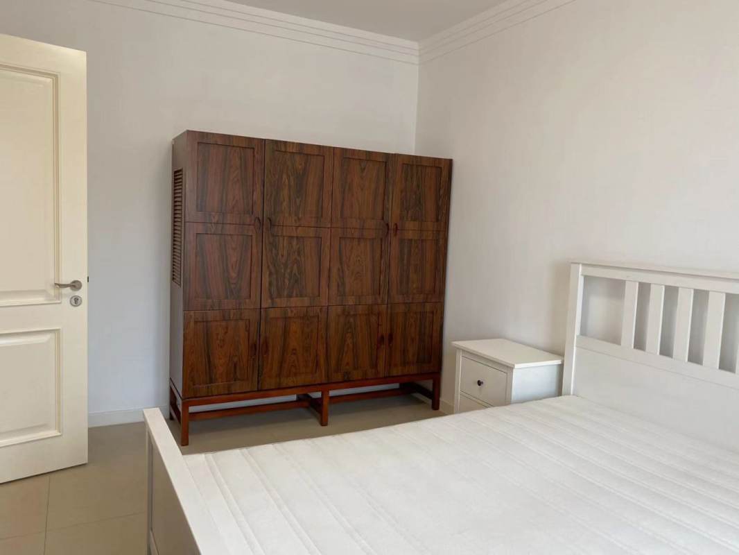 Housing image — Bedroom