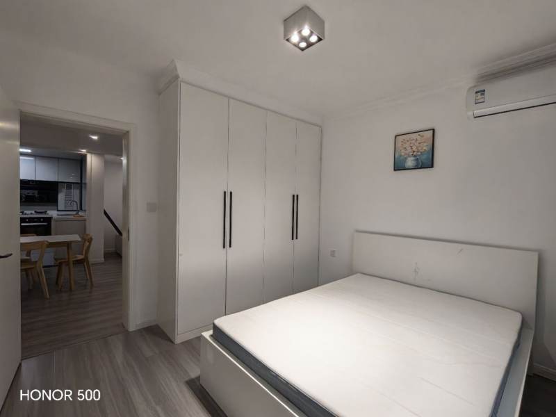 Housing image — Bedroom