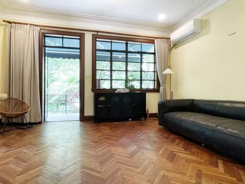 Housing image — Living Room