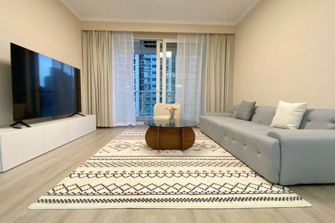 Spacious 2BR Apartment near Dapuqiao Metro (L4/L9)