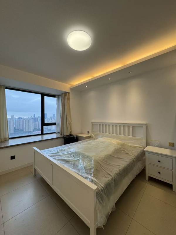 Housing image — Bedroom