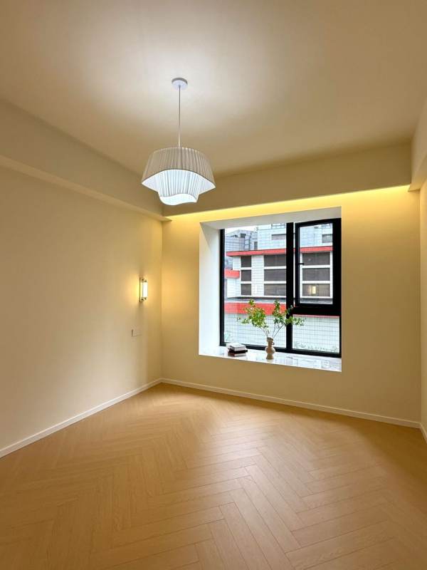 Housing image — Bedroom