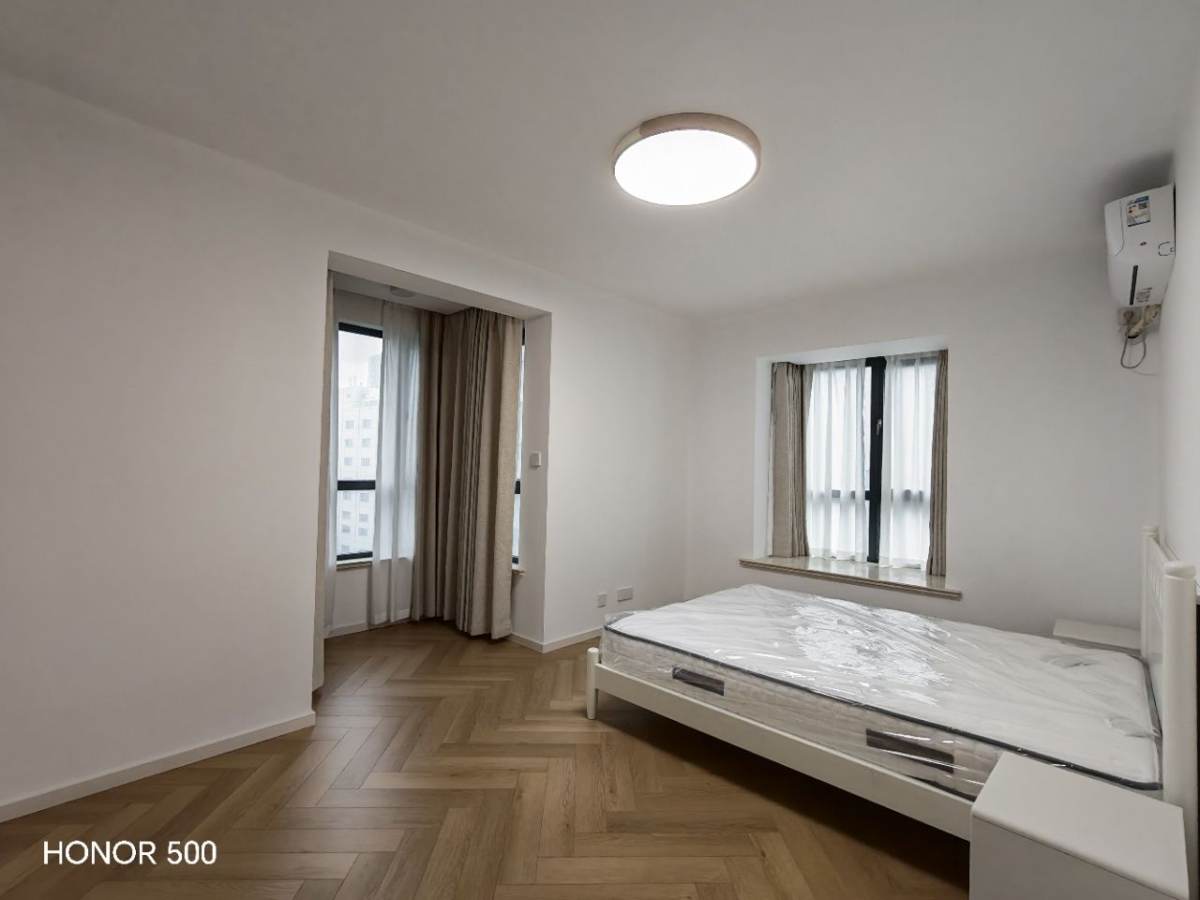 Housing image — Bedroom