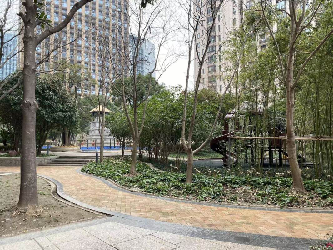 Housing image — Building Exterior