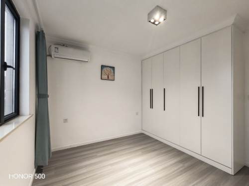 Housing image — Bedroom