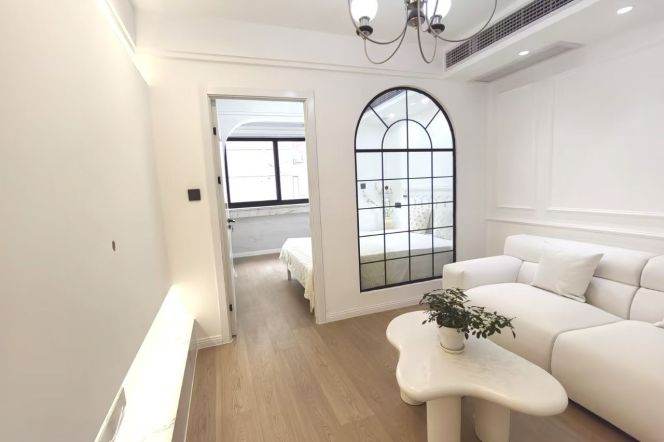 1BR Apartment near Jiangsu Rd Metro (L11/L13)