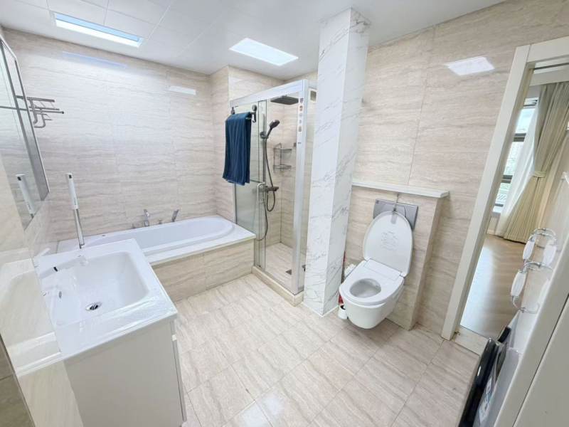 Housing image — Bathroom