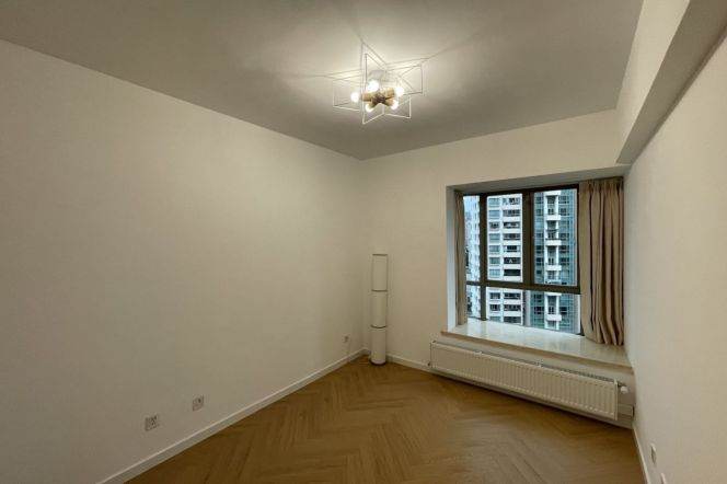 3BR Apartment at One Park Avenue with Floor-to-Ceiling Windows