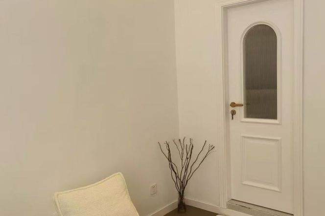 1BR Lane House near IAPM with Terrace