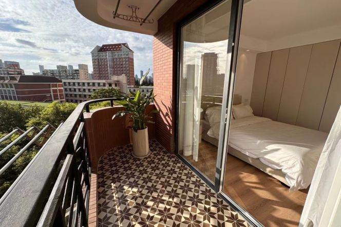 Spacious 2BR Apartment near Xintiandi Metro with Green View (L1/L10/L13/L14)