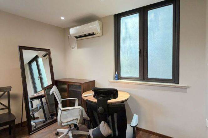 1BR Lane House in Old Xuhui